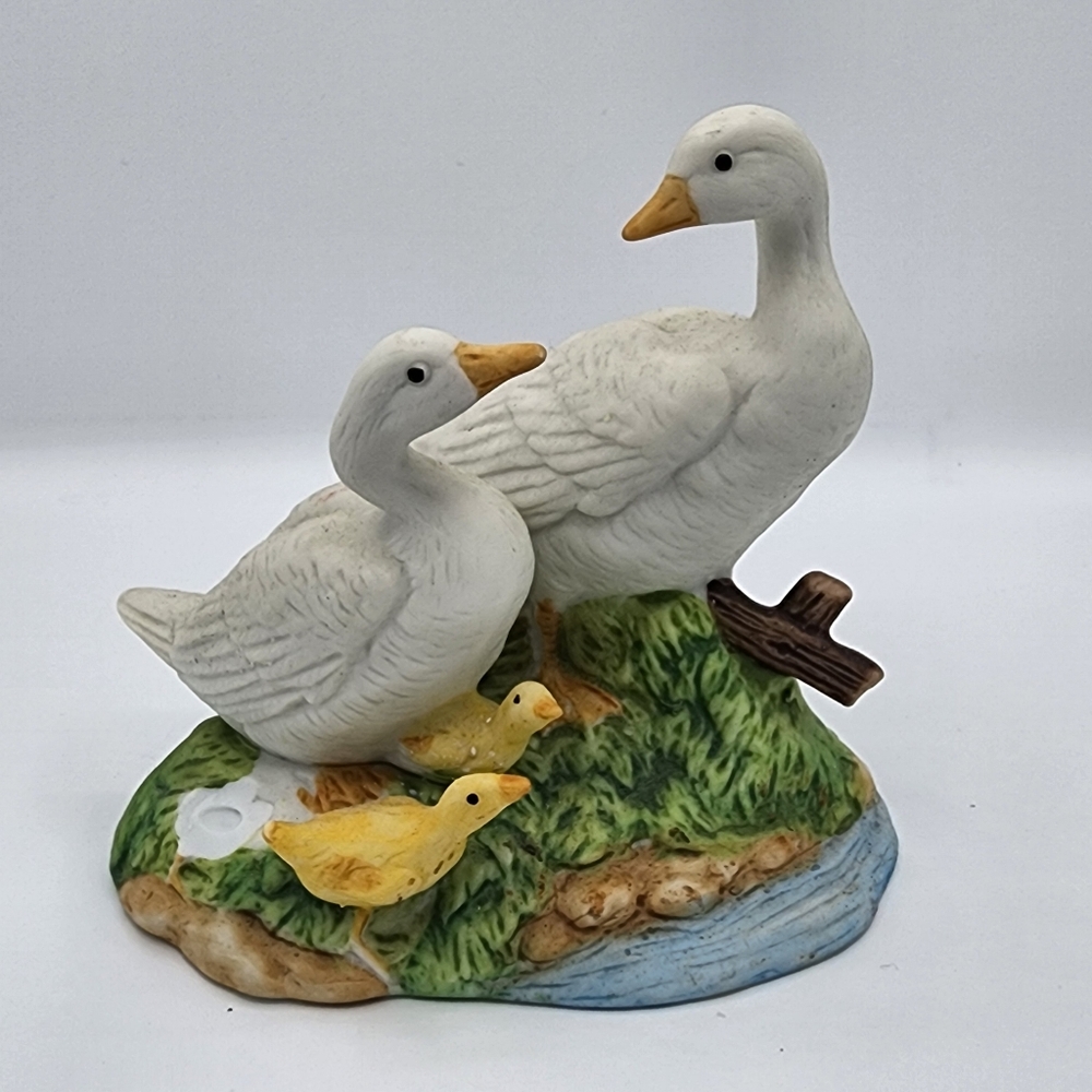 Vintage 1988 HOMCO 1459 Figurine Goose Family 3 Babies “Farm Fresh Family”